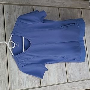 JAANUU SCRUB SET. Top is a small and bottom is a xxs petite